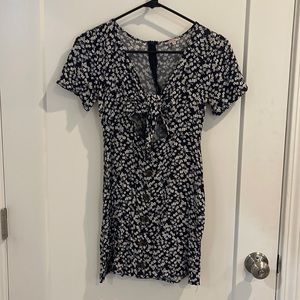 BLUE AND WHITE FLORAL DRESS